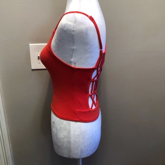 Lattice Work Cropped Tank Silvergate Size Small - Picture 7 of 9